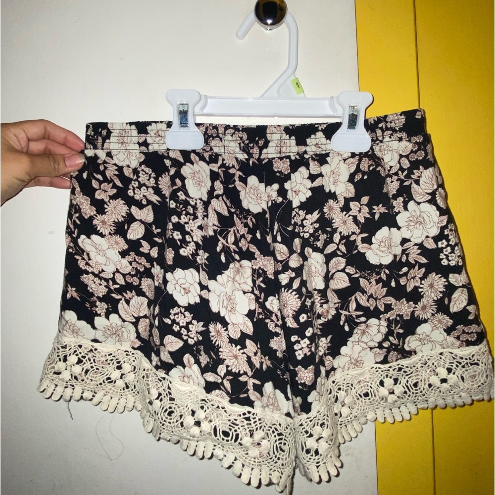 Abercrombie & Fitch Floral Shorts